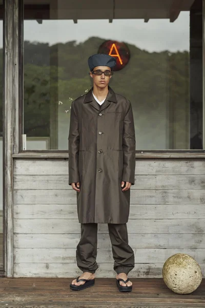 Look 8